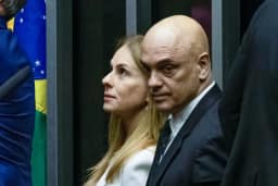Vorcaro ofereceu contratos milionários, experiências de luxo e viagem a Moraes, diz PF