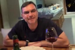 Conta offshore ligada a jato de Vorcaro tinha Flávio Bolsonaro como “usuário master”