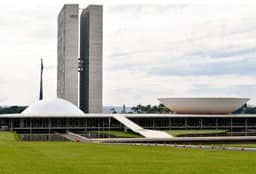 Candidatos a deputado federal no DF: veja nomes, números e partidos