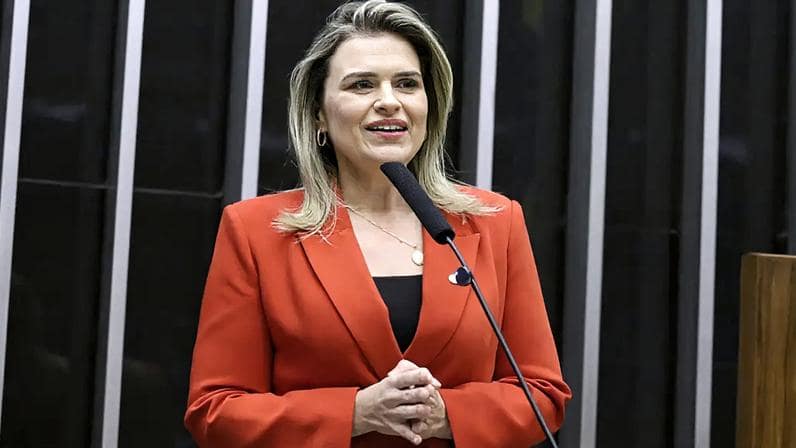 Eleição pode definir quase uma década para o Brasil, diz Marília Arraes