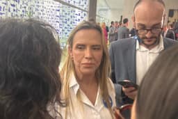 Quaest: Celina Leão tem 61% dos votos válidos no DF
