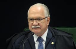 Fachin oficia Moraes, Mendonça, Gonet e delegado-geral da PF a prestarem esclarecimentos