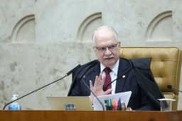 Fachin assume pedido de Alexandre sobre medidas de Mendonça