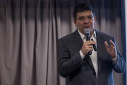 Rafael Fonteles (PT) lidera com 56% das intenções de voto; em segundo lugar está Joel Rodrigues (PP), com 21%