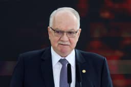 Painel: Decisão de Fachin de cancelar sessão não foi informada antes a ministros do STF