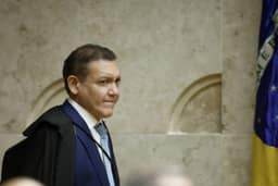 Kassio quebra promessa de TSE autocontido, e ministros veem intenção de 'cavar' intervenção do STF
