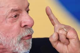 Lula diz que Fachin tem obrigação de evitar que crise no STF atrapalhe a eleição