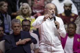 Painel: Campanha de Lula quer explicações da Meta após suspensão de página de anúncios