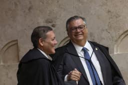 Kassio prepara reação à decisão de Dino sobre Nossa Senhora e vai cobrar de Fachin medida contra manipulação