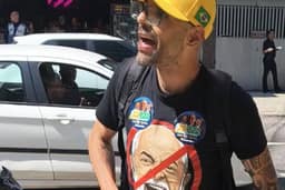 Deputado do PL no Rio ameaça sacar arma contra militantes do PSOL