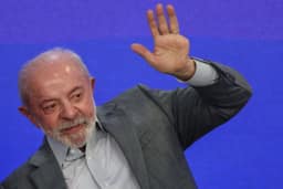 Petistas veem Flávio tentar sabotar relação Lula-Trump e se enfraquecer ao se proclamar presidente