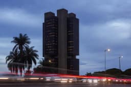 Dinheiro esquecido por brasileiros em bancos cai para R$ 6,2 bilhões