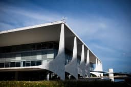 Governo Lula adia reunião com times de futebol para discutir MP das Bets