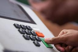Eleições 2026: por que candidatos ainda não podem pedir votos?