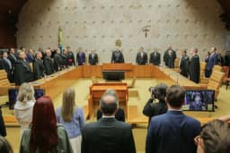 Reeleito, Lula poderá indicar 4 ministros ao STF e 6 ao STJ