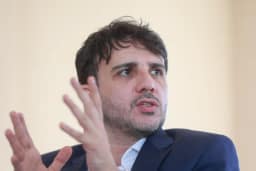 Renan Santos fez intensivão sobre Bukele antes de sabatina do JN