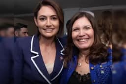 Michelle Bolsonaro diz que desistência de Bia Kicis é fake news