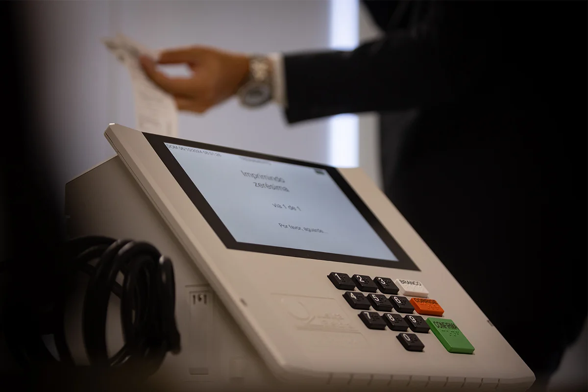 TSE abre consulta de local de votação e simulador de urna para 4 de outubro