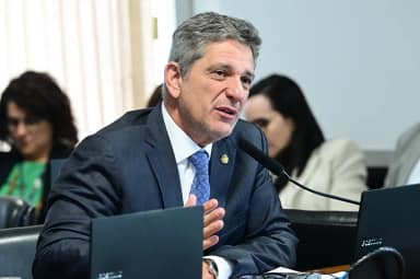 Rogério Carvalho mantém texto da Câmara na PEC da Segurança no Senado