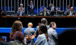 Governo obtém vitórias no Congresso; PECs da 6×1 e da Segurança só depois das eleições