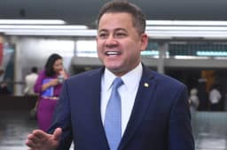 Tarcísio financiou 24% da campanha de deputado que aproximou Mendonça e Vorcaro em 2022