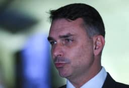 Flávio pede prisão de servidor do Planalto após posts sobre Nossa Senhora Aparecida