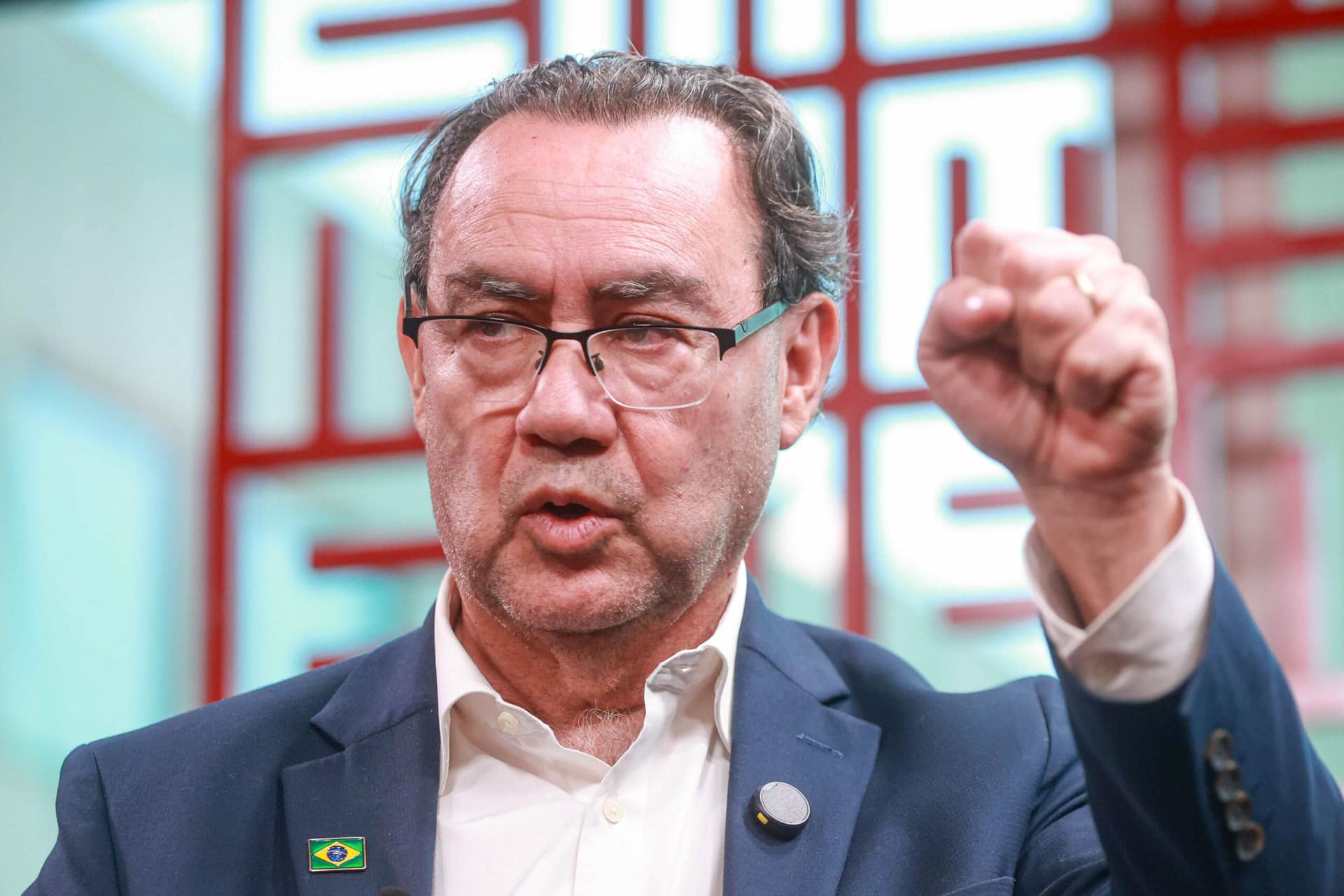 Augusto Cury sobe a 11% no Real Time Big Data e vira terceiro na disputa de 2026
