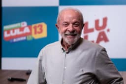 "Tem jogo": Datafolha com 49% a 45% segura euforia de Flávio