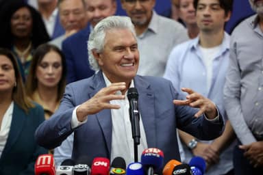 Ronaldo Caiado propõe ao TSE fim da reeleição e SUS com fila por risco