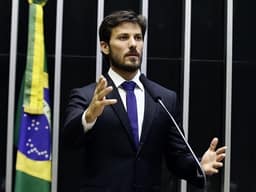 Ex-secretário rompe com grupo de Zema e articula se lançar ao governo de MG