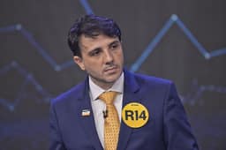 Toffoli cita ‘ilicitudes’ e adia análise de candidatura de Renan Santos