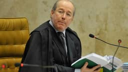 Celso de Mello defende distinção entre STF e ministros em meio à crise na Corte