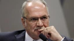 Fachin tira pedido de investigação contra Mendonça do inquérito das fake news