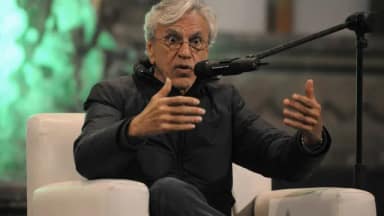 Flávio Bolsonaro na Paulista e Caetano Veloso em Copacabana: atos em 18 de outubro