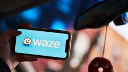 Waze suspende alertas de 'roubo' após registros falsos para ironizar campanhas eleitorais