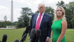 Trump perde uma peça-chave: A difícil sucessão de Karoline Leavitt