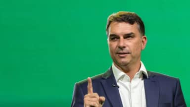 Bispo JB Carvalho, de igreja de Flávio Bolsonaro, condena culto mariano