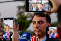 Flávio critica atuação de Moraes: “Grande articulador político do Lula”