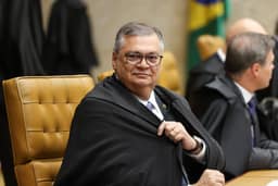 Dino derruba decisão de Mendonça e manda restabelecer post sobre Nossa Senhora Aparecida