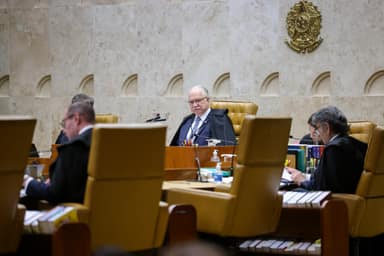 STF adia decisão sobre investigar Alexandre de Moraes após vista de Flávio Dino