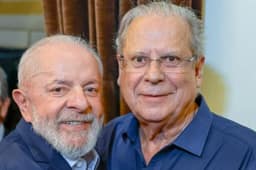 Lula apoia retorno de José Dirceu à Câmara após mensalão