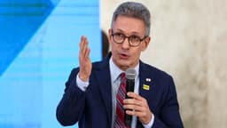 Zema diz que levará candidatura à presidência até o fim mesmo sob pressão