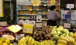 Inflação dos alimentos é o maior impacto financeiro para 44,2% das famílias