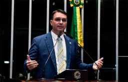 Real Time Big Data: Flávio Bolsonaro lidera 1º e 2º turnos no Mato Grosso