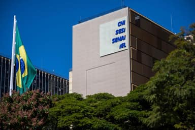 CNI vê retrocesso na PEC que acaba com a escala 6x1 e estima queda de 0,7% do PIB