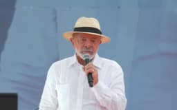 Mesmo com gatilho, governo Lula prevê R$ 8 bi para folha