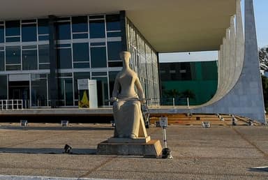 Tribunais criam gratificação de R$ 23,8 milhões por mês