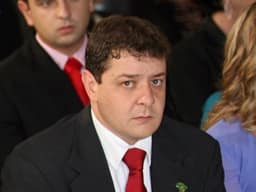 Flávio Dino autoriza terceiro inquérito da PF contra Lulinha