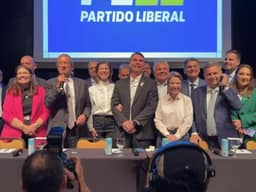 PL anuncia Alfredo Gaspar para vice na chapa de Flávio Bolsonaro