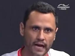 Cleitinho nega neutralidade e declara apoio a Flávio Bolsonaro
